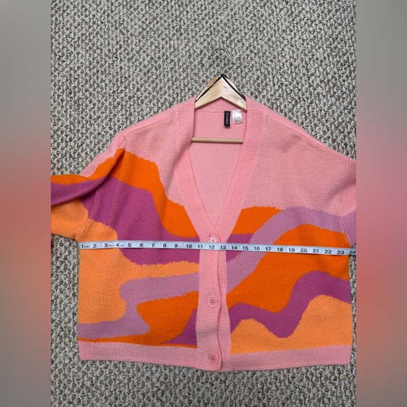 🧡💖Colorful Women's Sweater with Button Front - Picture 4 of 5